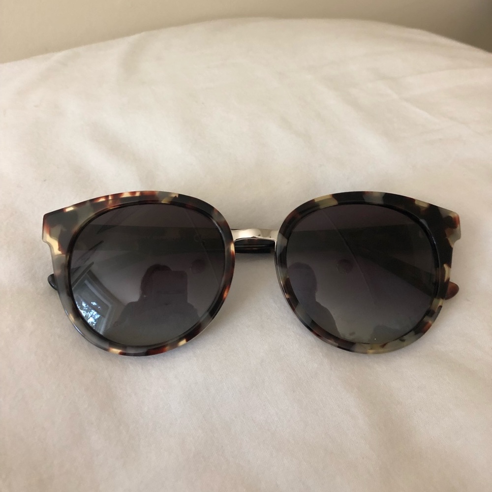 Tory Burch tortoise sunglasses